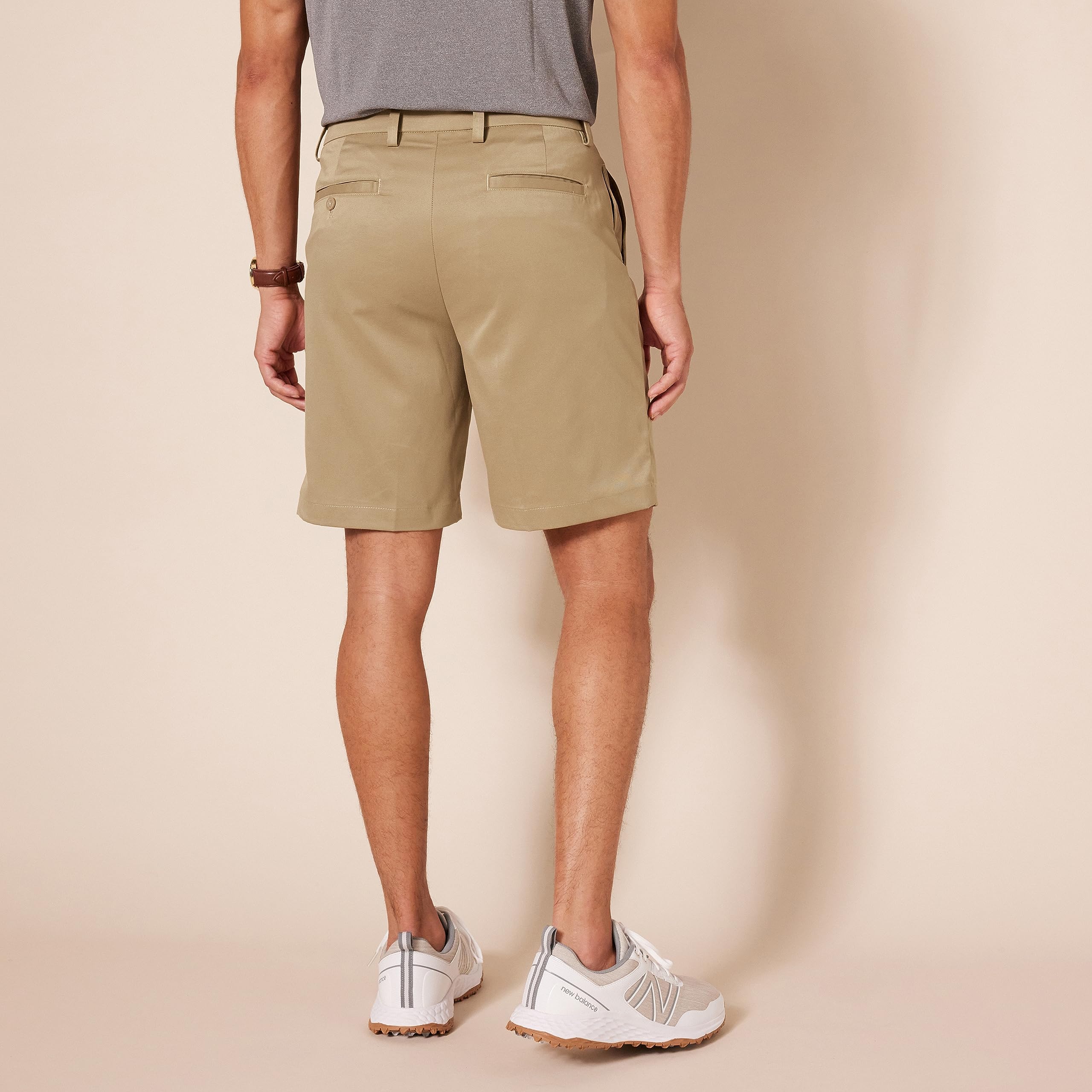 Amazon Essentials Short de Golf en Textile Extensible, Coupe Classique (Grandes Tailles Disponibles) Homme