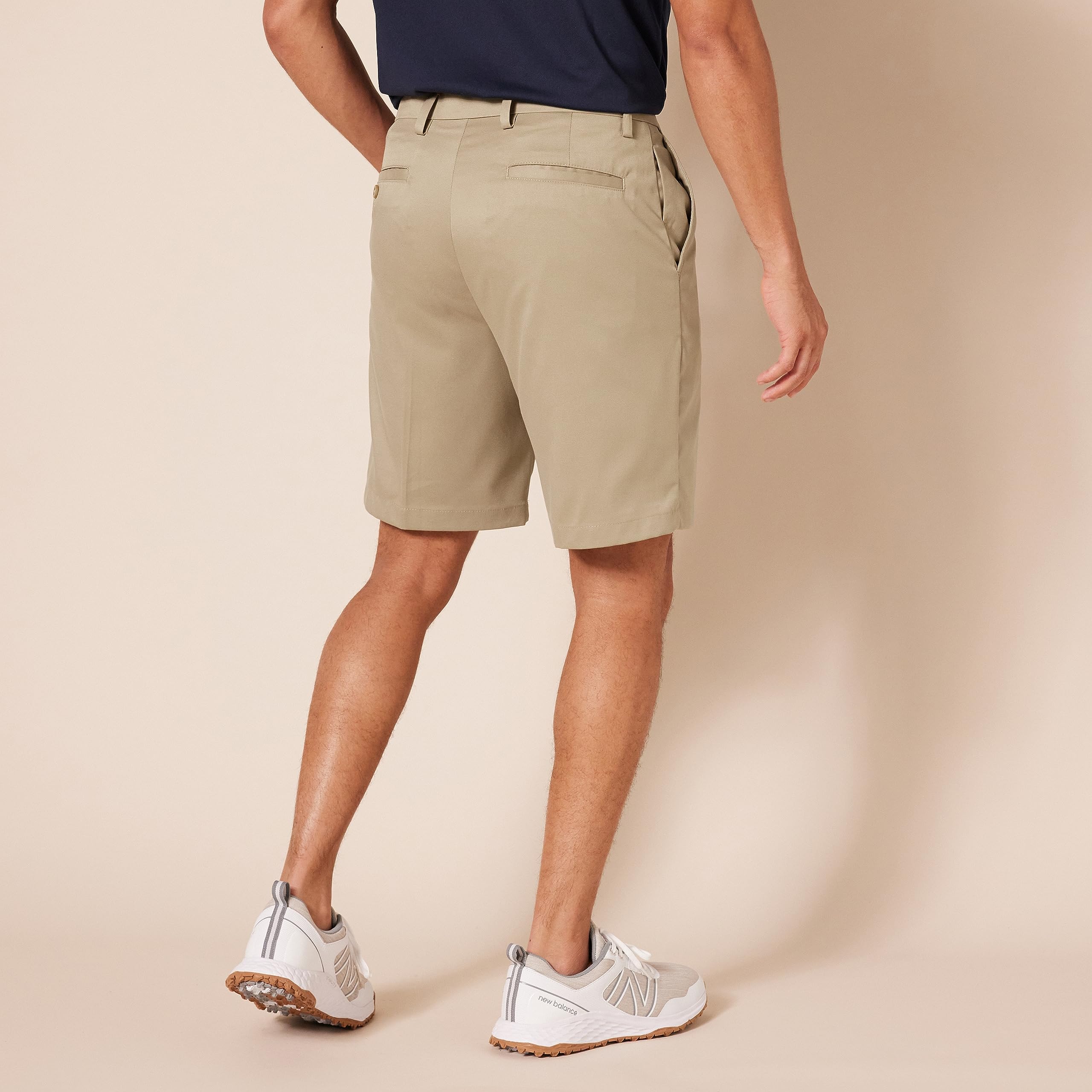 Amazon Essentials Short de Golf en Textile Extensible, Coupe Classique (Grandes Tailles Disponibles) Homme