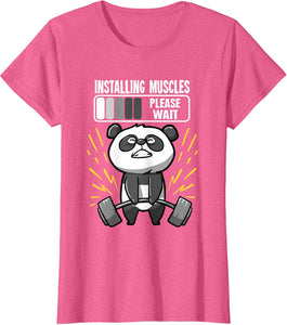 Drôle De Panda Installing Muscles Please Wait Gym Fitness T-Shirt - fitnessterapy