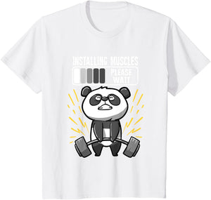 Drôle De Panda Installing Muscles Please Wait Gym Fitness T-Shirt - fitnessterapy