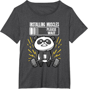 Drôle De Panda Installing Muscles Please Wait Gym Fitness T-Shirt - fitnessterapy