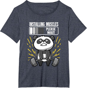 Drôle De Panda Installing Muscles Please Wait Gym Fitness T-Shirt - fitnessterapy