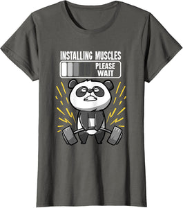 Drôle De Panda Installing Muscles Please Wait Gym Fitness T-Shirt - fitnessterapy