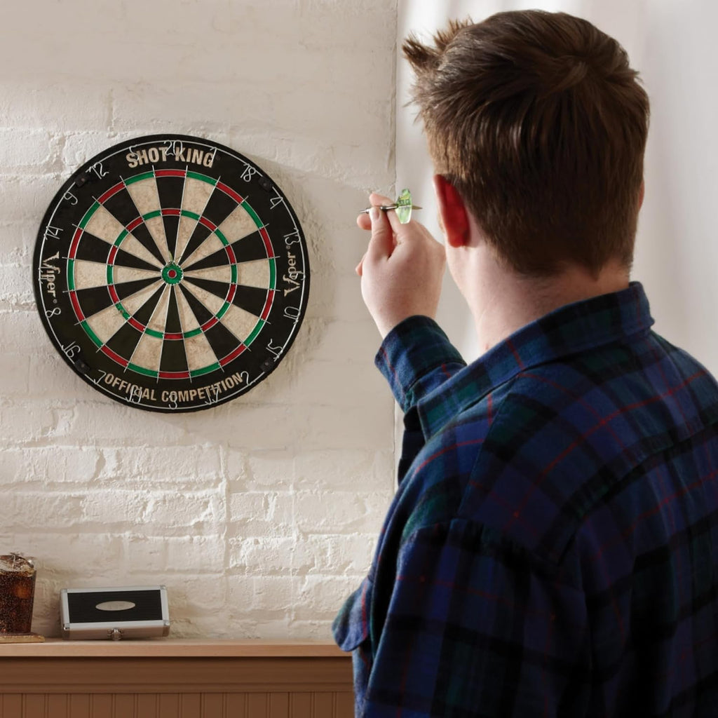 Shot King Cible de fléchettes réglementaire en poils d'acier avec Bullseye sans agrafes, fil d'araignée radial en métal galvanisé avec 6 fléchettes, noir, 45,1 cm - fitnessterapy