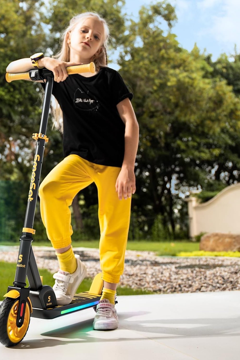 SmooSat E9 Apex Trottinette électrique pour Enfants 8+ Ans, Haut-Parleur de Musique Bluetooth, lumières Arc-en-Ciel colorées, Affichage LED, Trottinette Pliable à Vitesse et Hauteur Réglables - fitnessterapy